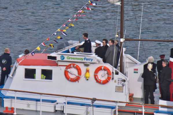 20 October 2010 - 15-36-53.jpg
A royal visitor. Princess Anne, the Princess Royal aboard the Fairmile before it's later restoration back to proper wartime colours (grey, very grey).
#DartmouthFairmile